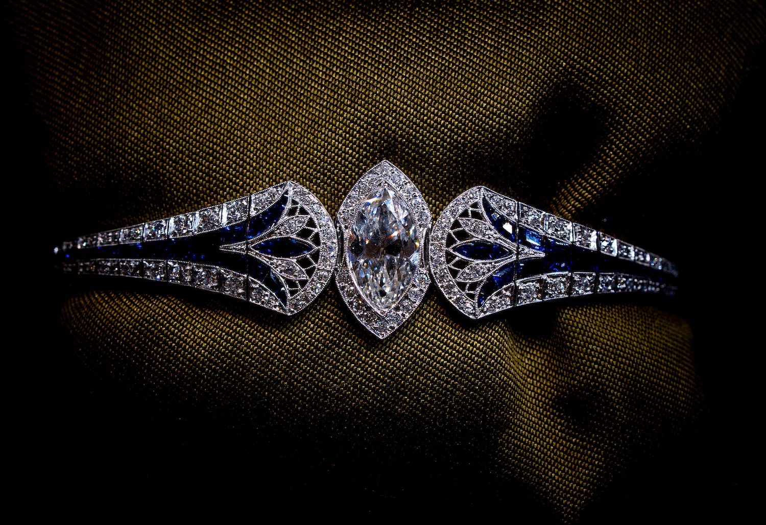 sandra cronan, courtesy of treasure house fair, photo by take five thf jewellerymagazine (4 of 18)